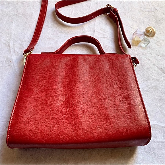 Forever 21 Purse Red Envelope Crossbody Bag Faux Leather Clearance - Picture 2 of 12